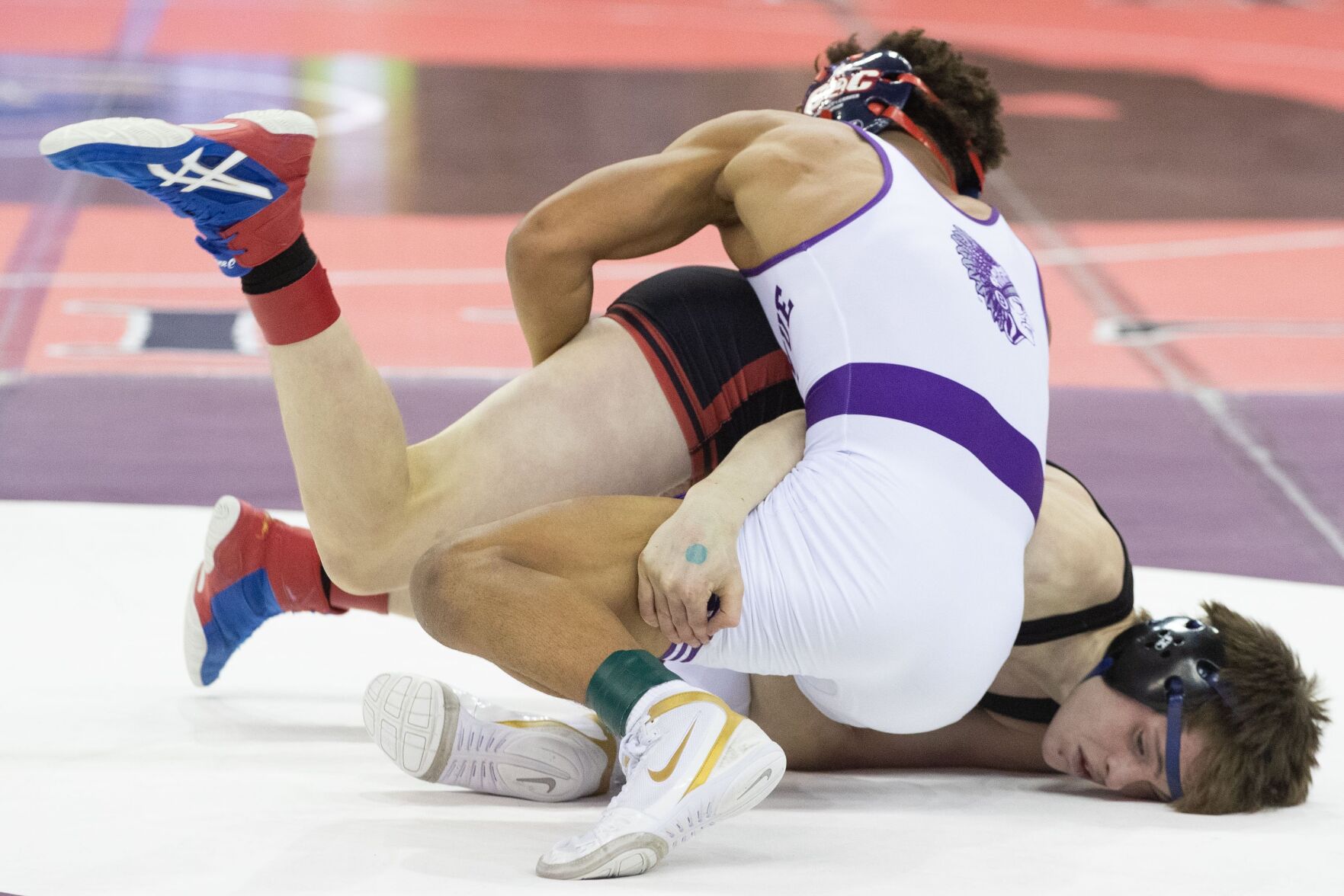 021921-owh-spo-statewrestling-LS05